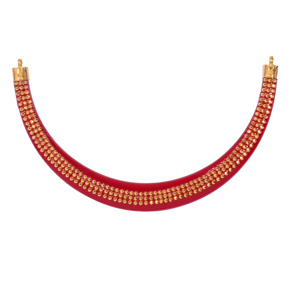 Red pola shop gold necklace